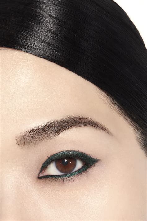 chanel vert emeraude eyeliner|chanel la base mascara.